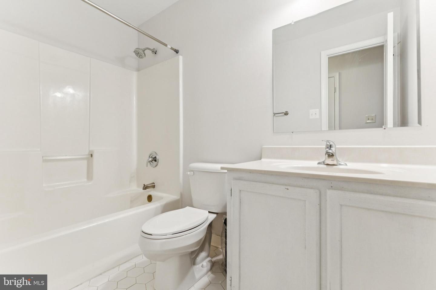 46609 SILHOUETTE SQ, STERLING, Virginia 20164, 4 Bedrooms Bedrooms, ,3 BathroomsBathrooms,Residential,For sale,46609 SILHOUETTE SQ,VALO2101560 MLS # VALO2101560
