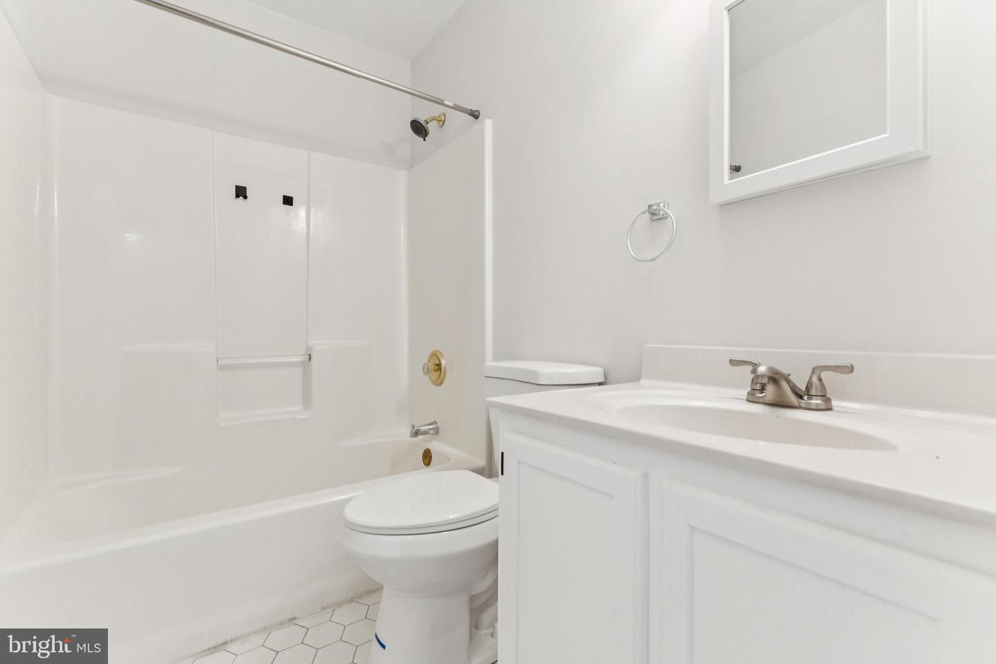 46609 SILHOUETTE SQ, STERLING, Virginia 20164, 4 Bedrooms Bedrooms, ,3 BathroomsBathrooms,Residential,For sale,46609 SILHOUETTE SQ,VALO2101560 MLS # VALO2101560