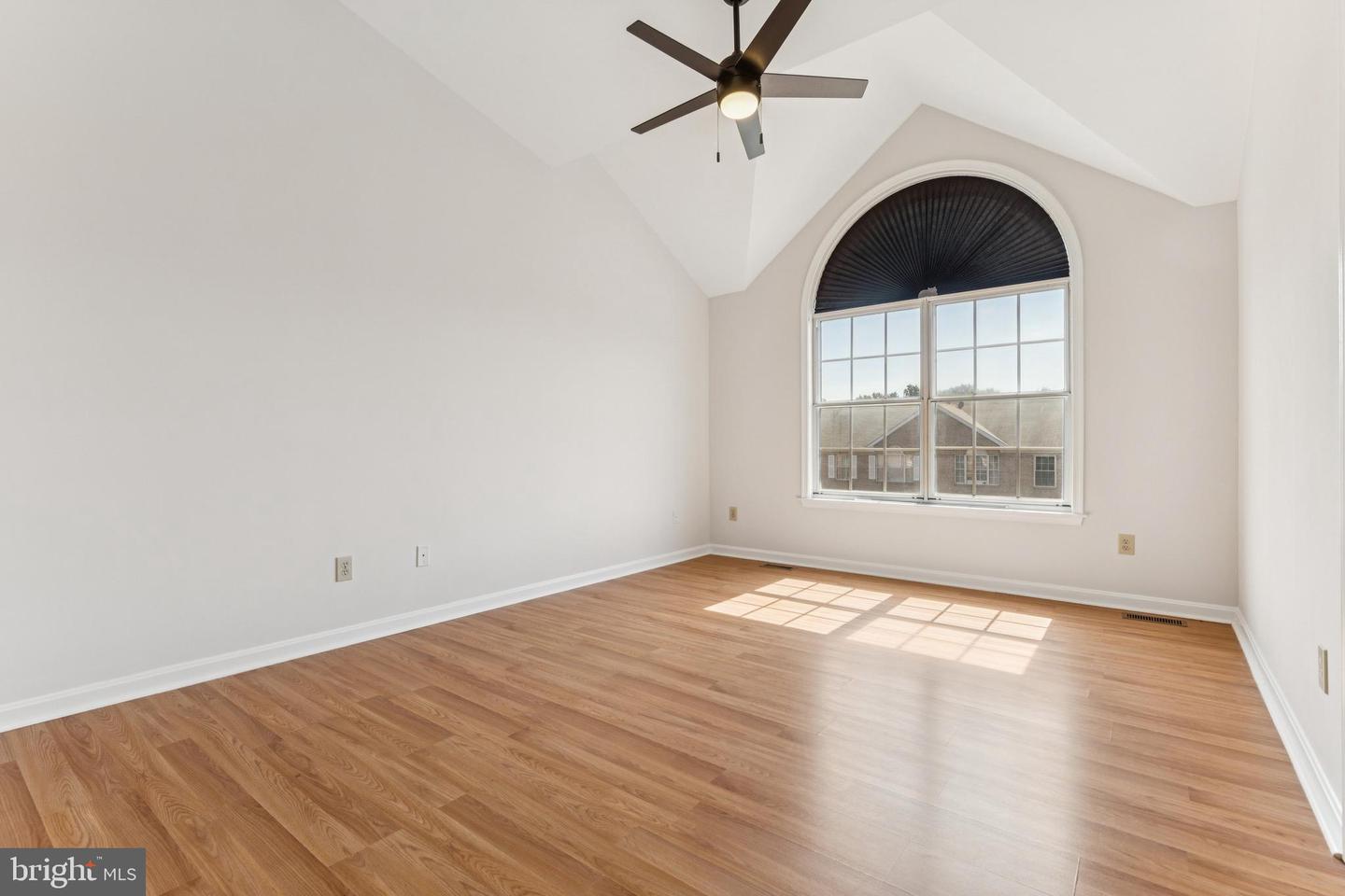 46609 SILHOUETTE SQ, STERLING, Virginia 20164, 4 Bedrooms Bedrooms, ,3 BathroomsBathrooms,Residential,For sale,46609 SILHOUETTE SQ,VALO2101560 MLS # VALO2101560