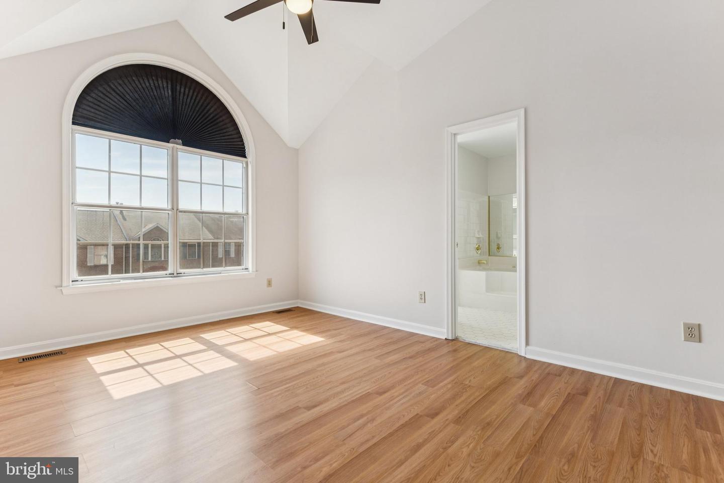 46609 SILHOUETTE SQ, STERLING, Virginia 20164, 4 Bedrooms Bedrooms, ,3 BathroomsBathrooms,Residential,For sale,46609 SILHOUETTE SQ,VALO2101560 MLS # VALO2101560