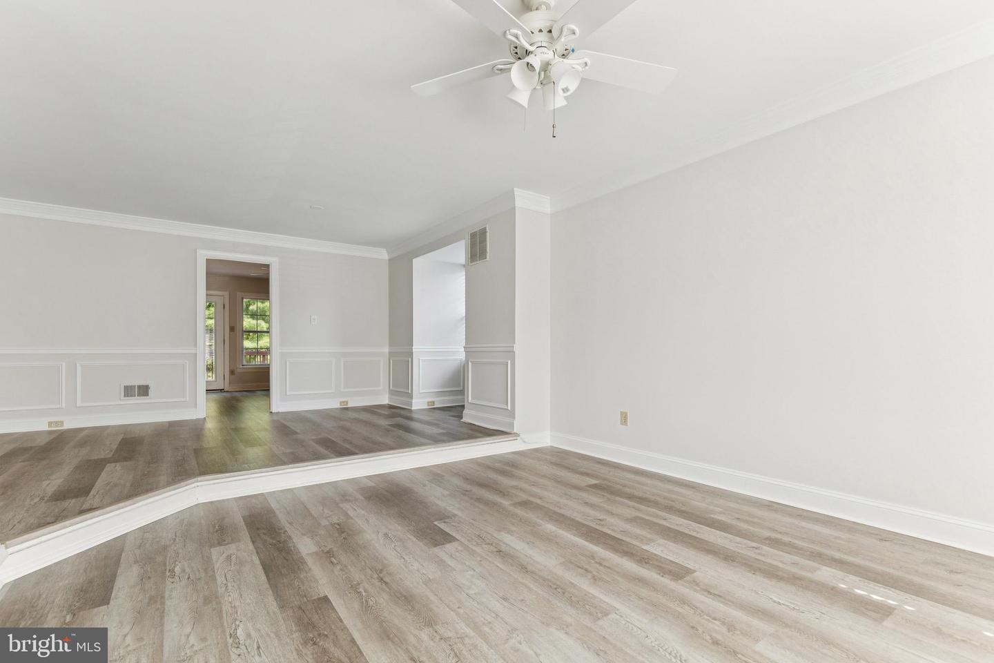 46609 SILHOUETTE SQ, STERLING, Virginia 20164, 4 Bedrooms Bedrooms, ,3 BathroomsBathrooms,Residential,For sale,46609 SILHOUETTE SQ,VALO2101560 MLS # VALO2101560