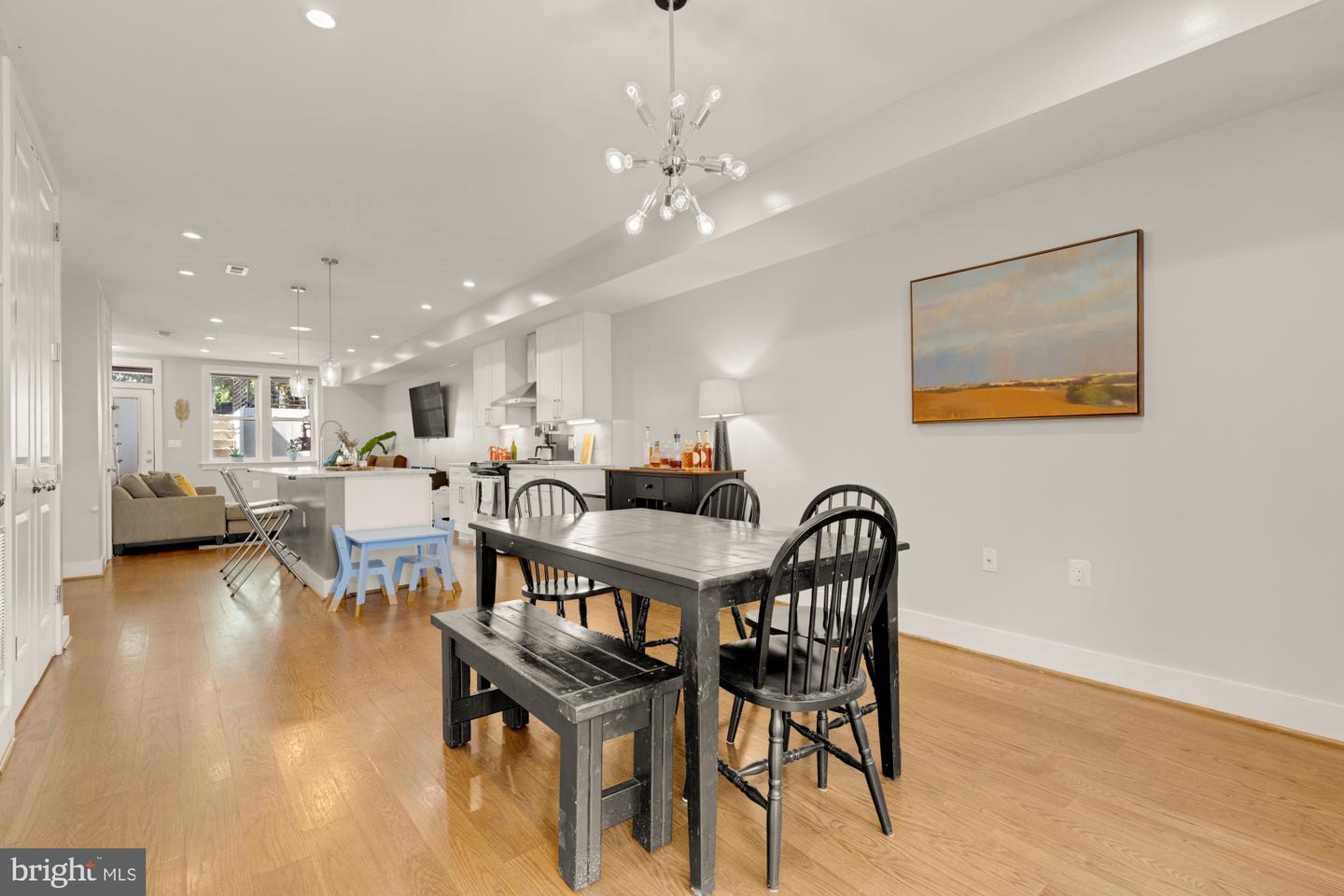 1526 MASSACHUSETTS AVE SE #1, WASHINGTON, District Of Columbia 20003, 3 Bedrooms Bedrooms, ,2 BathroomsBathrooms,Residential,For sale,1526 MASSACHUSETTS AVE SE #1,DCDC2209704 MLS # DCDC2209704