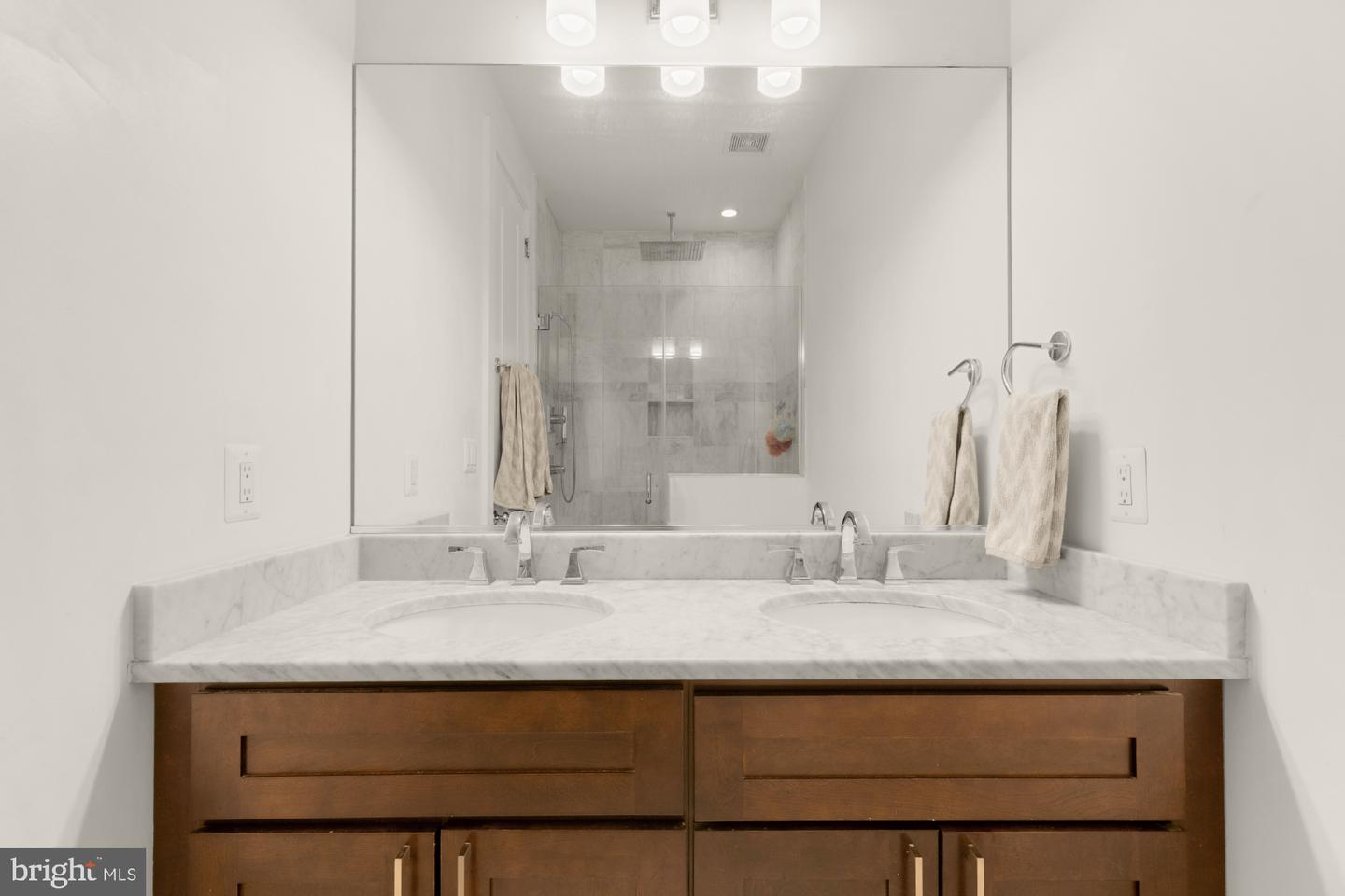 1526 MASSACHUSETTS AVE SE #1, WASHINGTON, District Of Columbia 20003, 3 Bedrooms Bedrooms, ,2 BathroomsBathrooms,Residential,For sale,1526 MASSACHUSETTS AVE SE #1,DCDC2209704 MLS # DCDC2209704