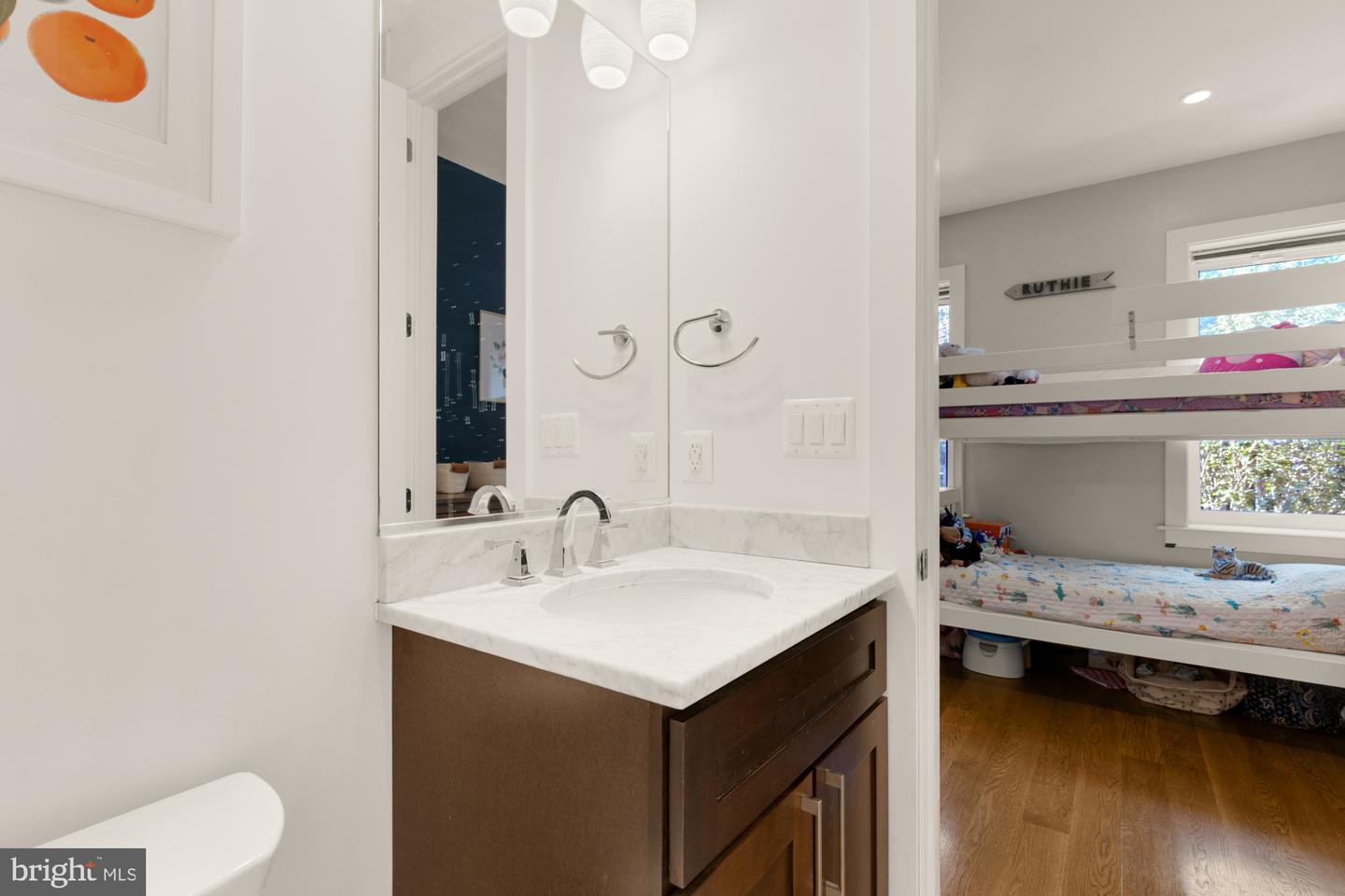 1526 MASSACHUSETTS AVE SE #1, WASHINGTON, District Of Columbia 20003, 3 Bedrooms Bedrooms, ,2 BathroomsBathrooms,Residential,For sale,1526 MASSACHUSETTS AVE SE #1,DCDC2209704 MLS # DCDC2209704