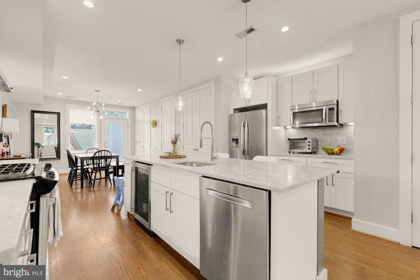 1526 MASSACHUSETTS AVE SE #1, WASHINGTON, District Of Columbia 20003, 3 Bedrooms Bedrooms, ,2 BathroomsBathrooms,Residential,For sale,1526 MASSACHUSETTS AVE SE #1,DCDC2209704 MLS # DCDC2209704