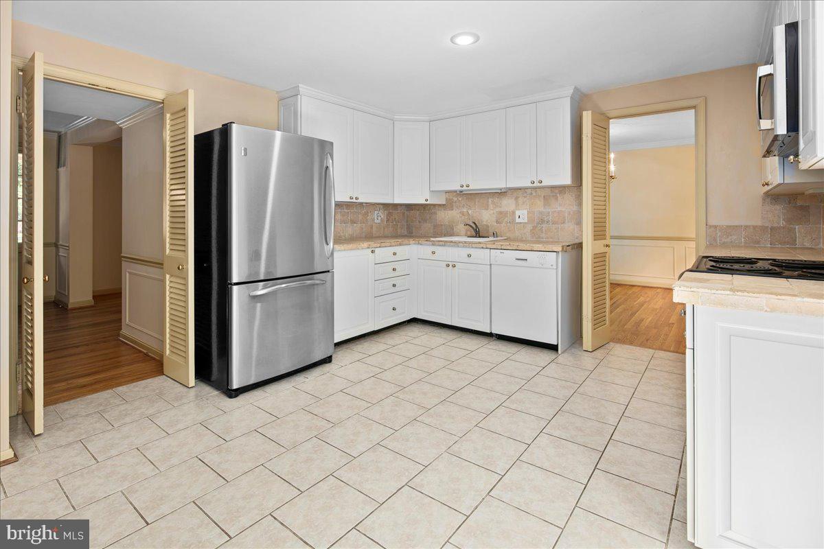 8717 HIGHGATE RD, ALEXANDRIA, Virginia 22308, 5 Bedrooms Bedrooms, ,2 BathroomsBathrooms,Residential,For sale,8717 HIGHGATE RD,VAFX2256042 MLS # VAFX2256042