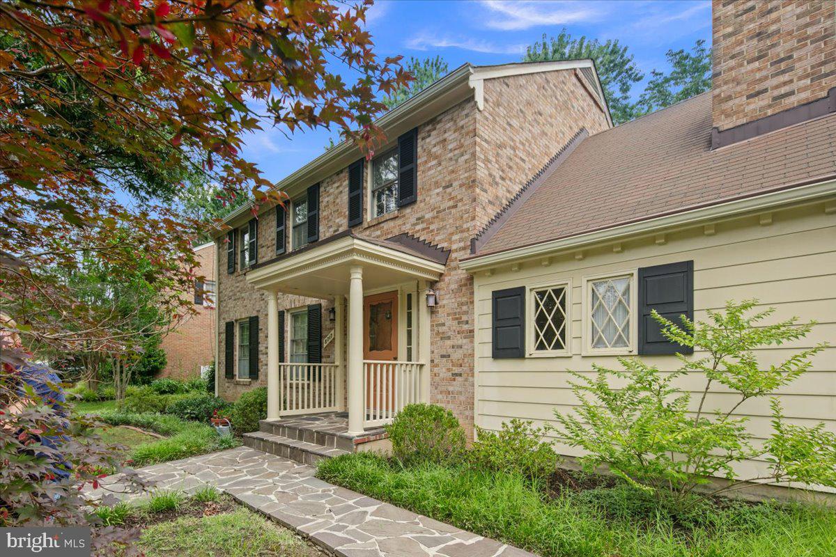 8717 HIGHGATE RD, ALEXANDRIA, Virginia 22308, 5 Bedrooms Bedrooms, ,2 BathroomsBathrooms,Residential,For sale,8717 HIGHGATE RD,VAFX2256042 MLS # VAFX2256042