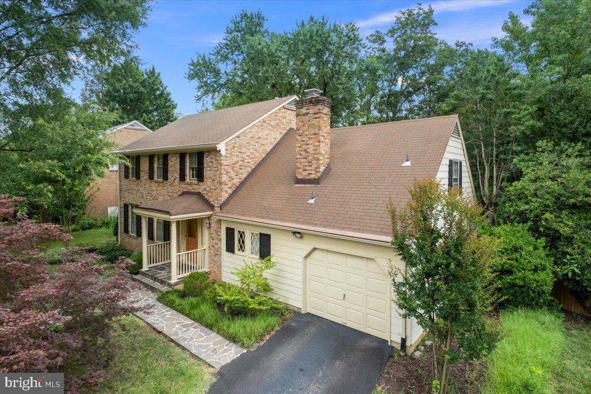8717 HIGHGATE RD, ALEXANDRIA, Virginia 22308, 5 Bedrooms Bedrooms, ,2 BathroomsBathrooms,Residential,For sale,8717 HIGHGATE RD,VAFX2256042 MLS # VAFX2256042