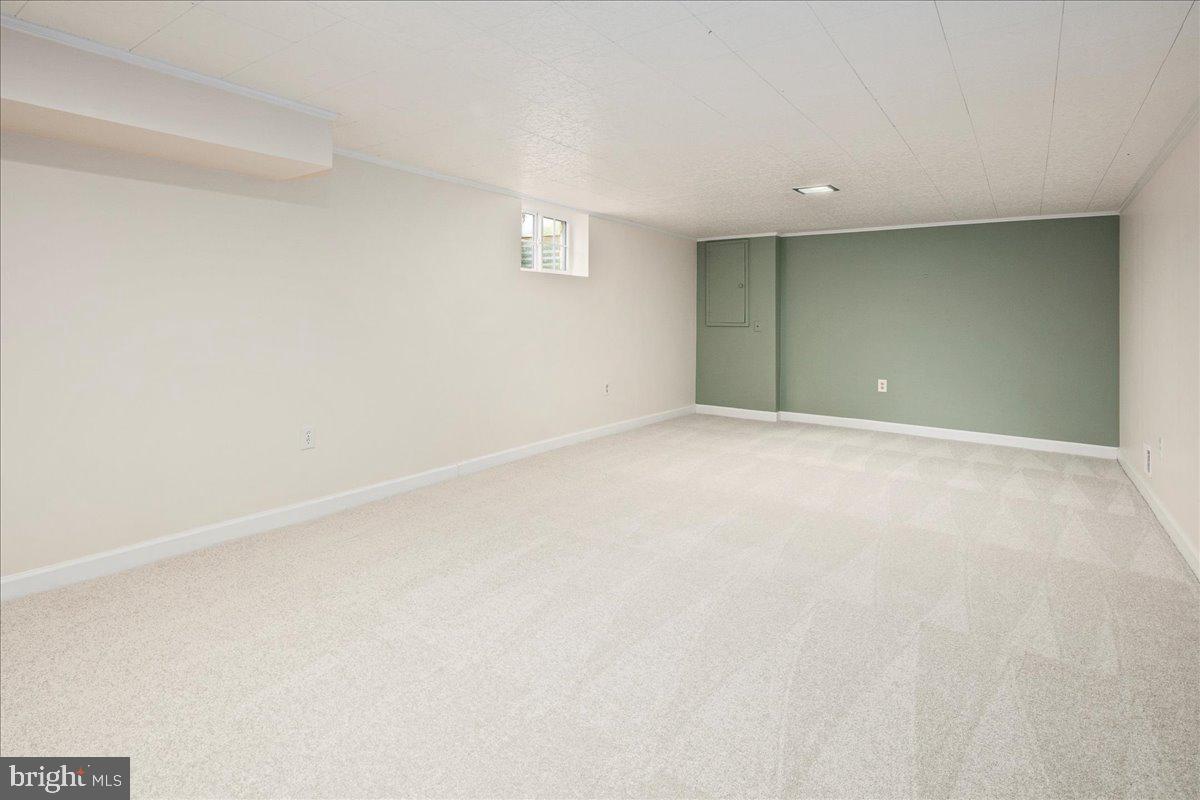 8717 HIGHGATE RD, ALEXANDRIA, Virginia 22308, 5 Bedrooms Bedrooms, ,2 BathroomsBathrooms,Residential,For sale,8717 HIGHGATE RD,VAFX2256042 MLS # VAFX2256042