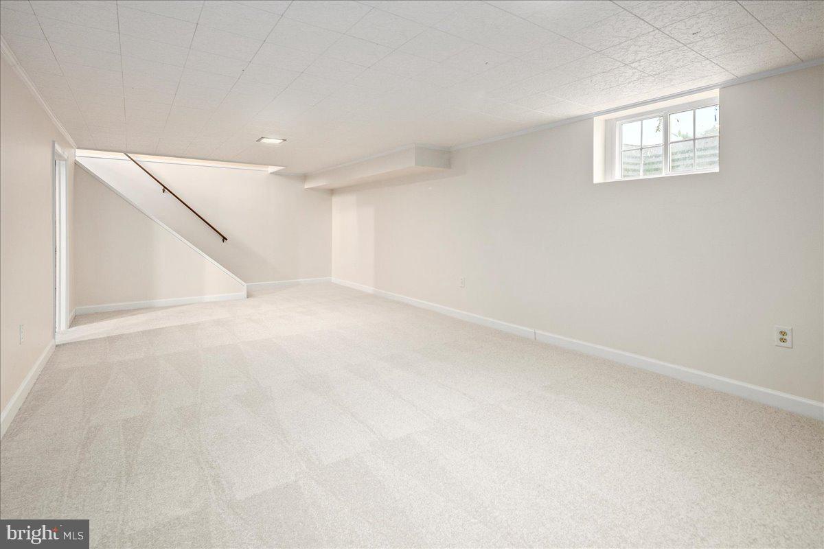 8717 HIGHGATE RD, ALEXANDRIA, Virginia 22308, 5 Bedrooms Bedrooms, ,2 BathroomsBathrooms,Residential,For sale,8717 HIGHGATE RD,VAFX2256042 MLS # VAFX2256042