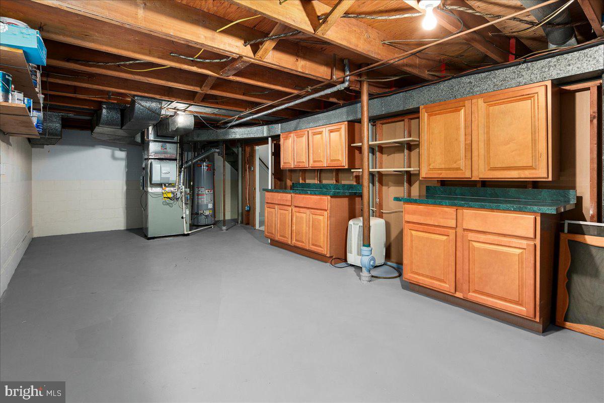 8717 HIGHGATE RD, ALEXANDRIA, Virginia 22308, 5 Bedrooms Bedrooms, ,2 BathroomsBathrooms,Residential,For sale,8717 HIGHGATE RD,VAFX2256042 MLS # VAFX2256042