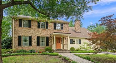 8717 HIGHGATE RD, ALEXANDRIA, Virginia 22308, 5 Bedrooms Bedrooms, ,2 BathroomsBathrooms,Residential,For sale,8717 HIGHGATE RD,VAFX2256042 MLS # VAFX2256042