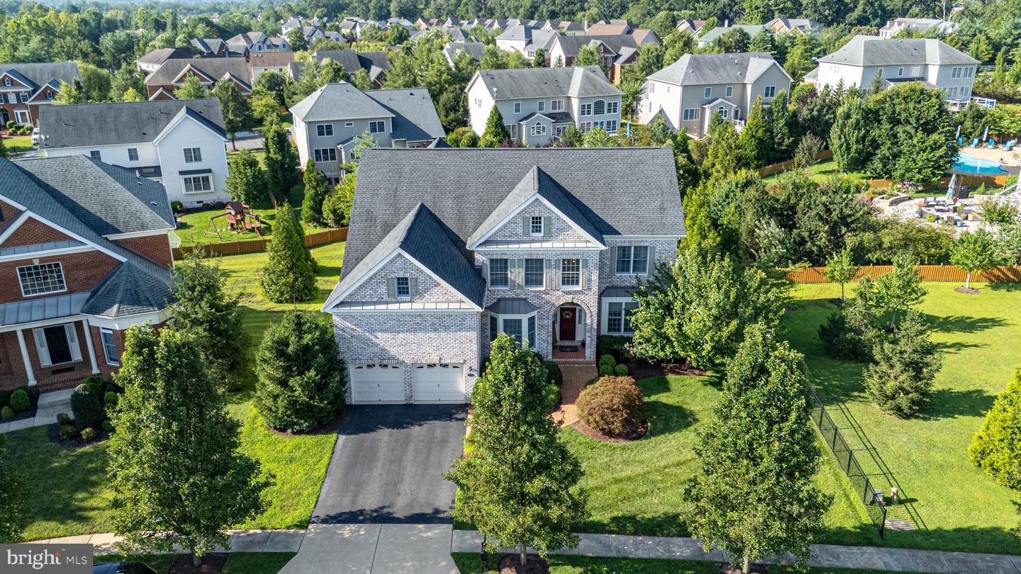 15709 VICTORIAS CREST PL, HAYMARKET, Virginia 20169, 4 Bedrooms Bedrooms, ,4 BathroomsBathrooms,Residential,For sale,15709 VICTORIAS CREST PL,VAPW2099454 MLS # VAPW2099454