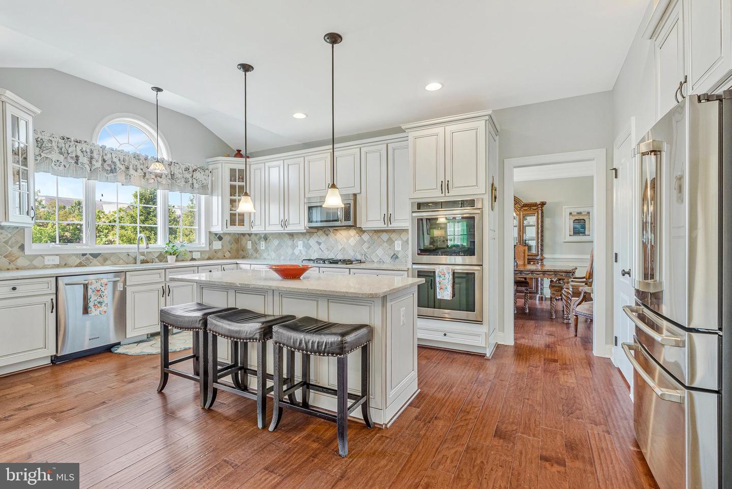 15709 VICTORIAS CREST PL, HAYMARKET, Virginia 20169, 4 Bedrooms Bedrooms, ,4 BathroomsBathrooms,Residential,For sale,15709 VICTORIAS CREST PL,VAPW2099454 MLS # VAPW2099454