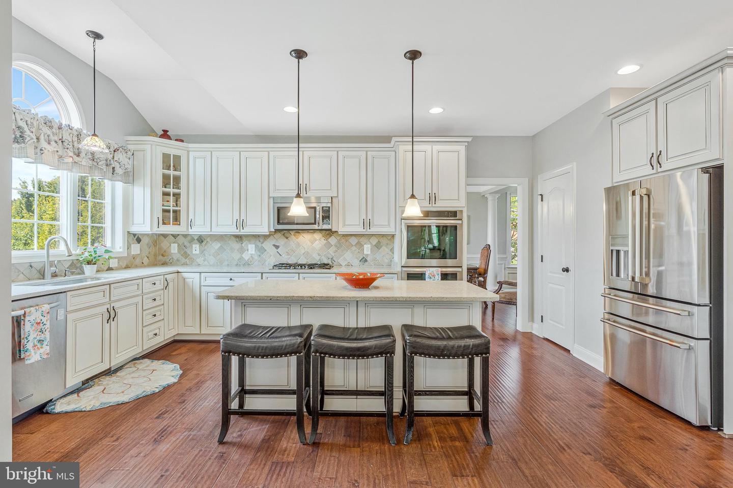 15709 VICTORIAS CREST PL, HAYMARKET, Virginia 20169, 4 Bedrooms Bedrooms, ,4 BathroomsBathrooms,Residential,For sale,15709 VICTORIAS CREST PL,VAPW2099454 MLS # VAPW2099454
