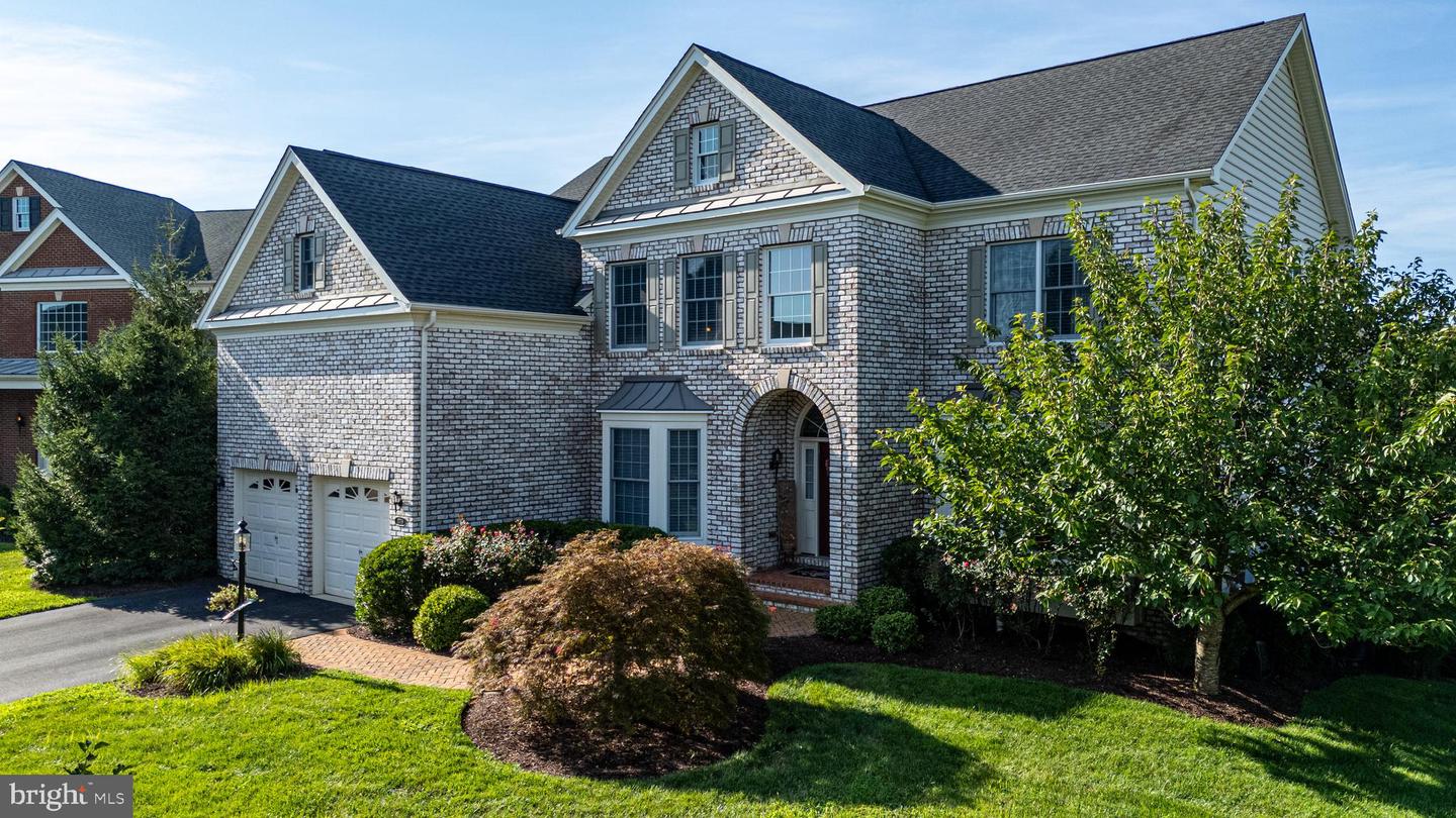 15709 VICTORIAS CREST PL, HAYMARKET, Virginia 20169, 4 Bedrooms Bedrooms, ,4 BathroomsBathrooms,Residential,For sale,15709 VICTORIAS CREST PL,VAPW2099454 MLS # VAPW2099454