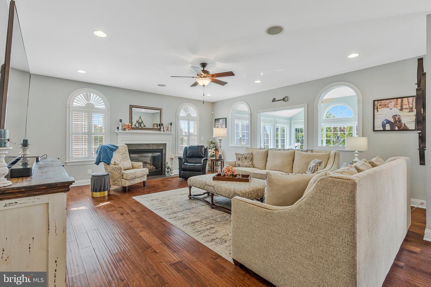 15709 VICTORIAS CREST PL, HAYMARKET, Virginia 20169, 4 Bedrooms Bedrooms, ,4 BathroomsBathrooms,Residential,For sale,15709 VICTORIAS CREST PL,VAPW2099454 MLS # VAPW2099454