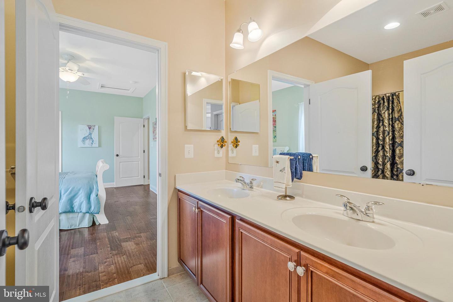 15709 VICTORIAS CREST PL, HAYMARKET, Virginia 20169, 4 Bedrooms Bedrooms, ,4 BathroomsBathrooms,Residential,For sale,15709 VICTORIAS CREST PL,VAPW2099454 MLS # VAPW2099454