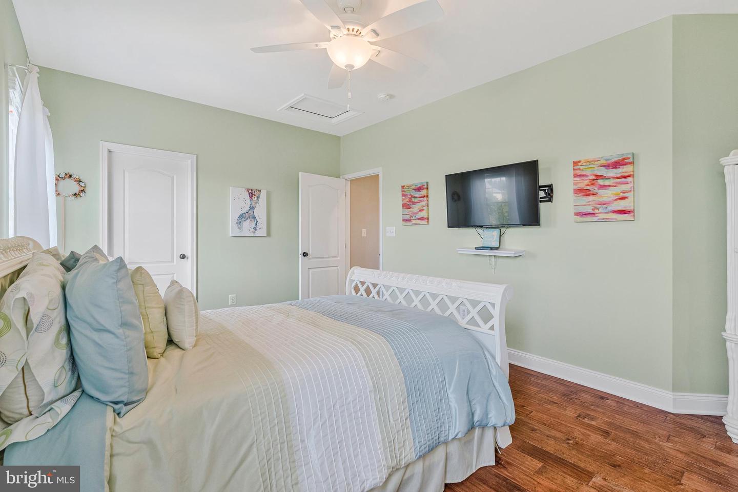 15709 VICTORIAS CREST PL, HAYMARKET, Virginia 20169, 4 Bedrooms Bedrooms, ,4 BathroomsBathrooms,Residential,For sale,15709 VICTORIAS CREST PL,VAPW2099454 MLS # VAPW2099454