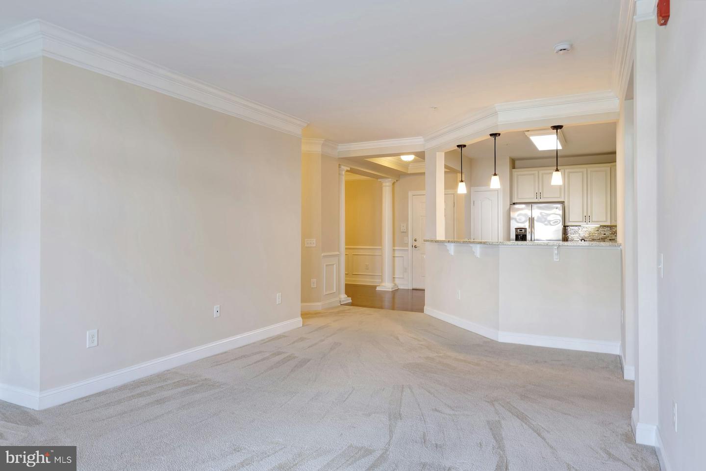 15201 ROYAL CREST DR #303, HAYMARKET, Virginia 20169, 2 Bedrooms Bedrooms, ,2 BathroomsBathrooms,Residential,For sale,15201 ROYAL CREST DR #303,VAPW2099620 MLS # VAPW2099620