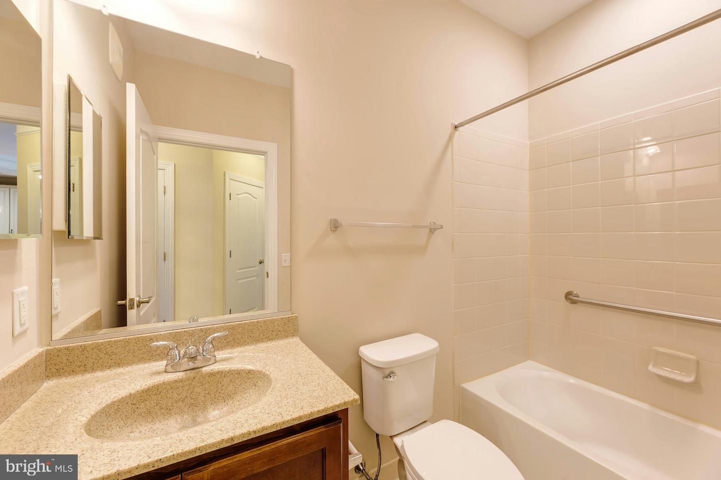 15201 ROYAL CREST DR #303, HAYMARKET, Virginia 20169, 2 Bedrooms Bedrooms, ,2 BathroomsBathrooms,Residential,For sale,15201 ROYAL CREST DR #303,VAPW2099620 MLS # VAPW2099620