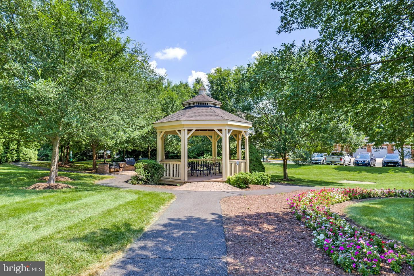 15201 ROYAL CREST DR #303, HAYMARKET, Virginia 20169, 2 Bedrooms Bedrooms, ,2 BathroomsBathrooms,Residential,For sale,15201 ROYAL CREST DR #303,VAPW2099620 MLS # VAPW2099620