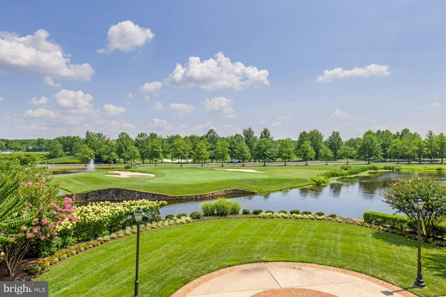 15201 ROYAL CREST DR #303, HAYMARKET, Virginia 20169, 2 Bedrooms Bedrooms, ,2 BathroomsBathrooms,Residential,For sale,15201 ROYAL CREST DR #303,VAPW2099620 MLS # VAPW2099620