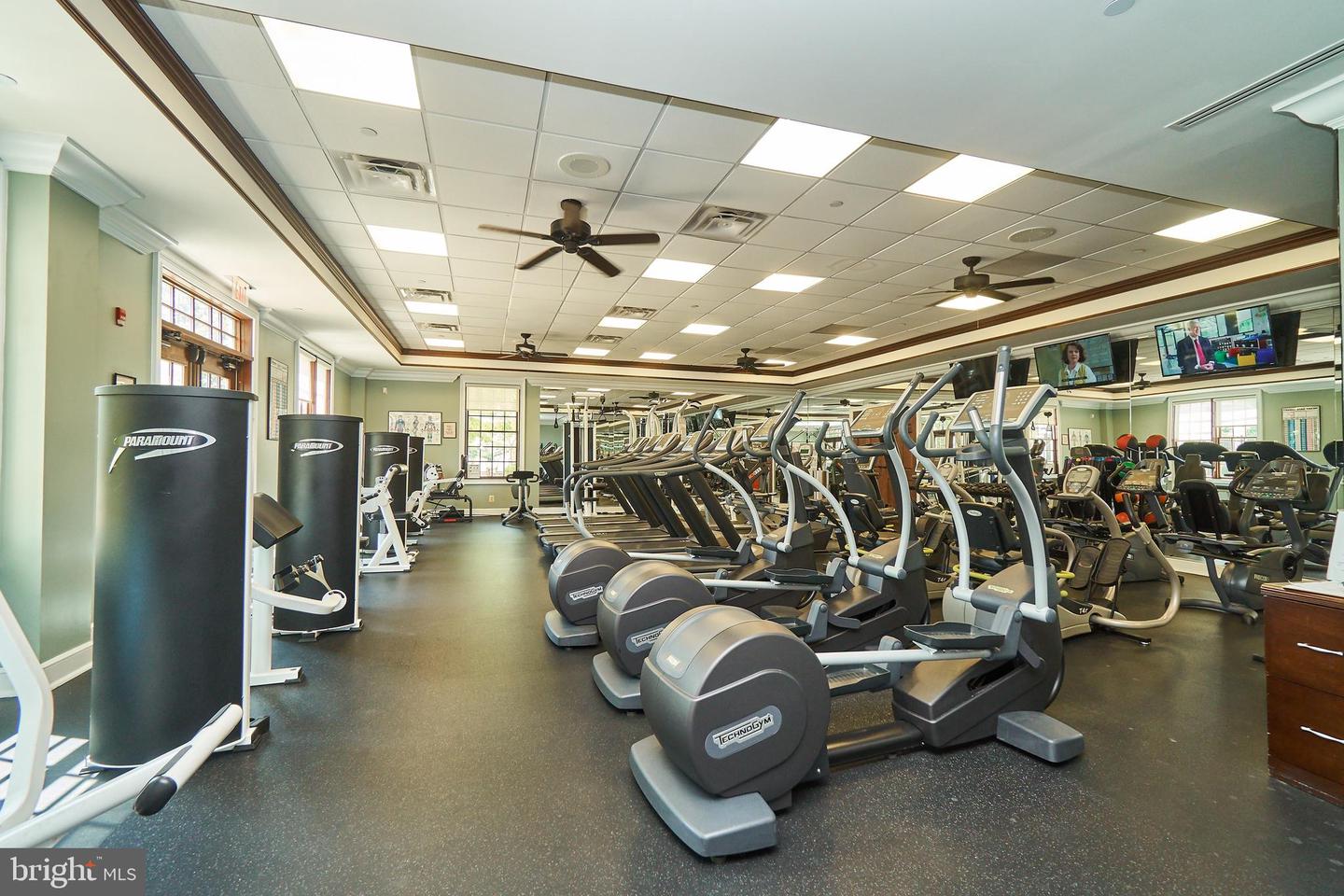 15201 ROYAL CREST DR #303, HAYMARKET, Virginia 20169, 2 Bedrooms Bedrooms, ,2 BathroomsBathrooms,Residential,For sale,15201 ROYAL CREST DR #303,VAPW2099620 MLS # VAPW2099620