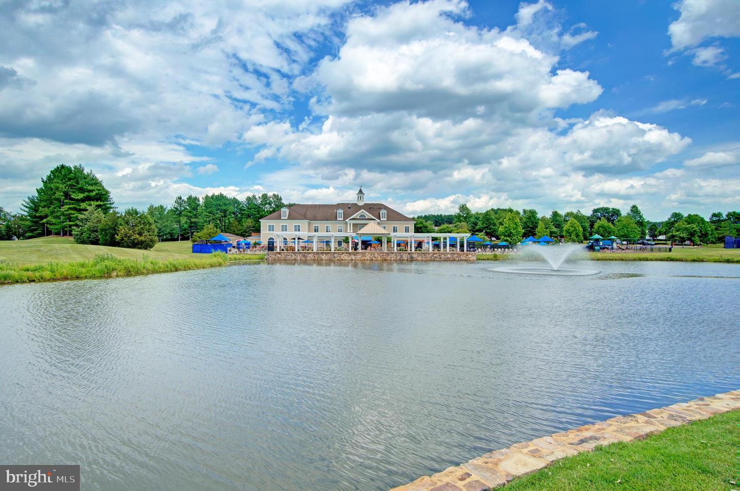 15201 ROYAL CREST DR #303, HAYMARKET, Virginia 20169, 2 Bedrooms Bedrooms, ,2 BathroomsBathrooms,Residential,For sale,15201 ROYAL CREST DR #303,VAPW2099620 MLS # VAPW2099620