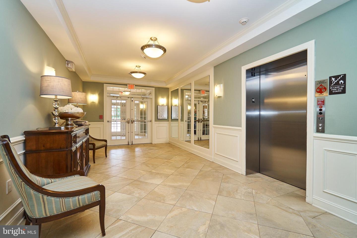 15201 ROYAL CREST DR #303, HAYMARKET, Virginia 20169, 2 Bedrooms Bedrooms, ,2 BathroomsBathrooms,Residential,For sale,15201 ROYAL CREST DR #303,VAPW2099620 MLS # VAPW2099620