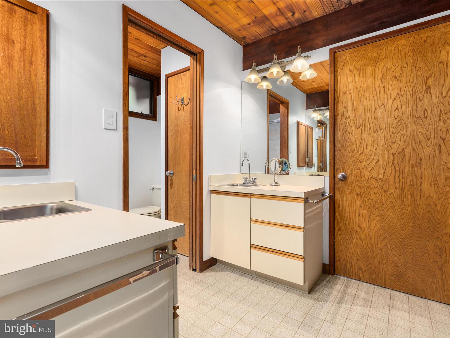 1749 DRESSAGE DR, RESTON, Virginia 20190, 4 Bedrooms Bedrooms, ,2 BathroomsBathrooms,Residential,For sale,1749 DRESSAGE DR,VAFX2257386 MLS # VAFX2257386