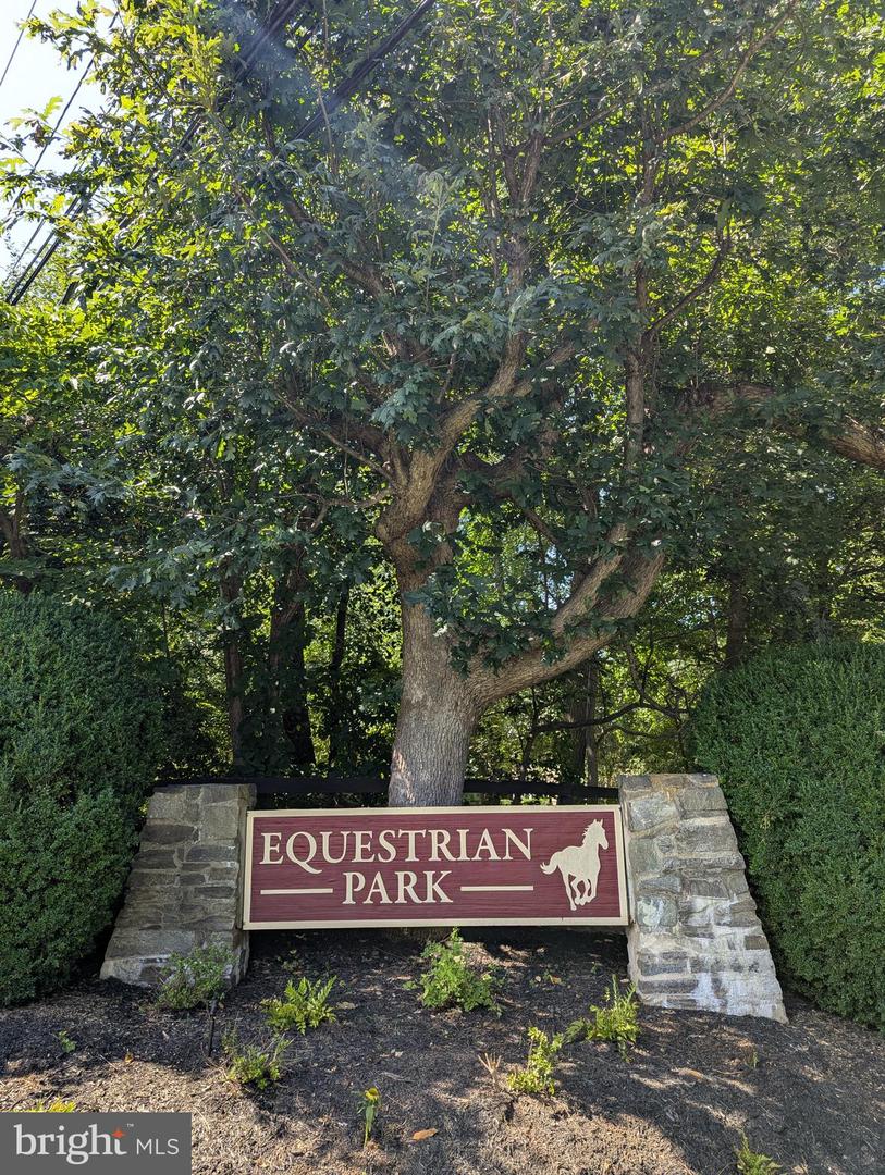 1749 DRESSAGE DR, RESTON, Virginia 20190, 4 Bedrooms Bedrooms, ,2 BathroomsBathrooms,Residential,For sale,1749 DRESSAGE DR,VAFX2257386 MLS # VAFX2257386