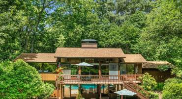 1749 DRESSAGE DR, RESTON, Virginia 20190, 4 Bedrooms Bedrooms, ,2 BathroomsBathrooms,Residential,For sale,1749 DRESSAGE DR,VAFX2257386 MLS # VAFX2257386