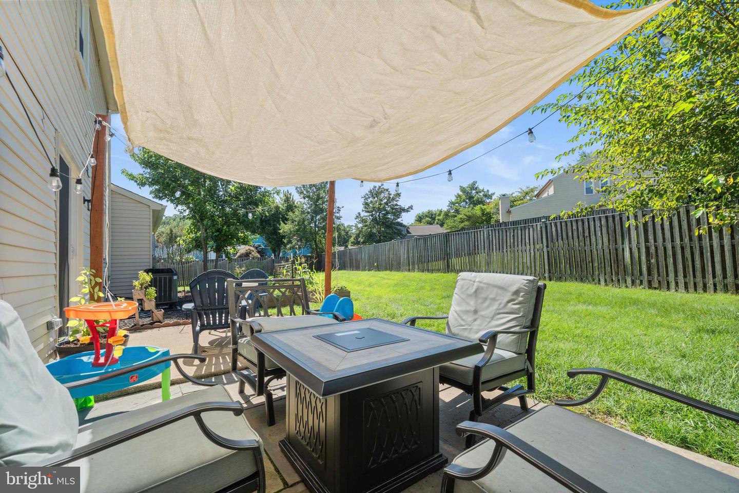 12808 LADY FAIRFAX CIR, HERNDON, Virginia 20170, 4 Bedrooms Bedrooms, ,2 BathroomsBathrooms,Residential,For sale,12808 LADY FAIRFAX CIR,VAFX2257412 MLS # VAFX2257412