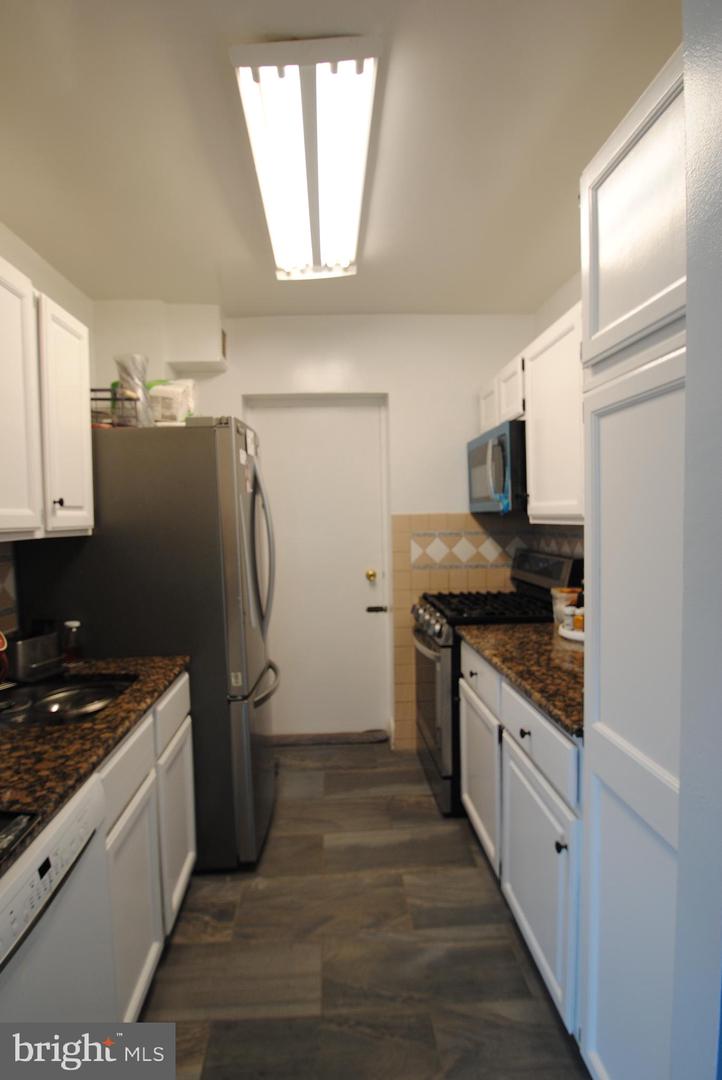3601 5TH ST S #410, ARLINGTON, Virginia 22204, 2 Bedrooms Bedrooms, ,1 BathroomBathrooms,Residential,For sale,3601 5TH ST S #410,VAAR2061354 MLS # VAAR2061354