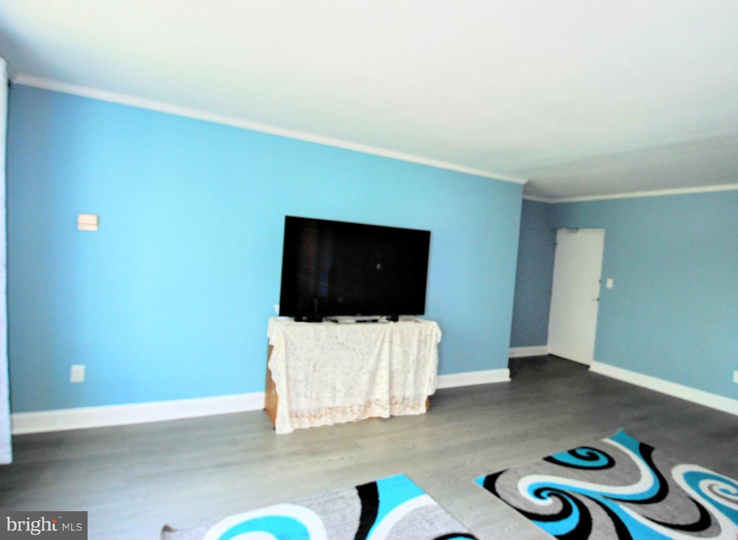 3601 5TH ST S #410, ARLINGTON, Virginia 22204, 2 Bedrooms Bedrooms, ,1 BathroomBathrooms,Residential,For sale,3601 5TH ST S #410,VAAR2061354 MLS # VAAR2061354