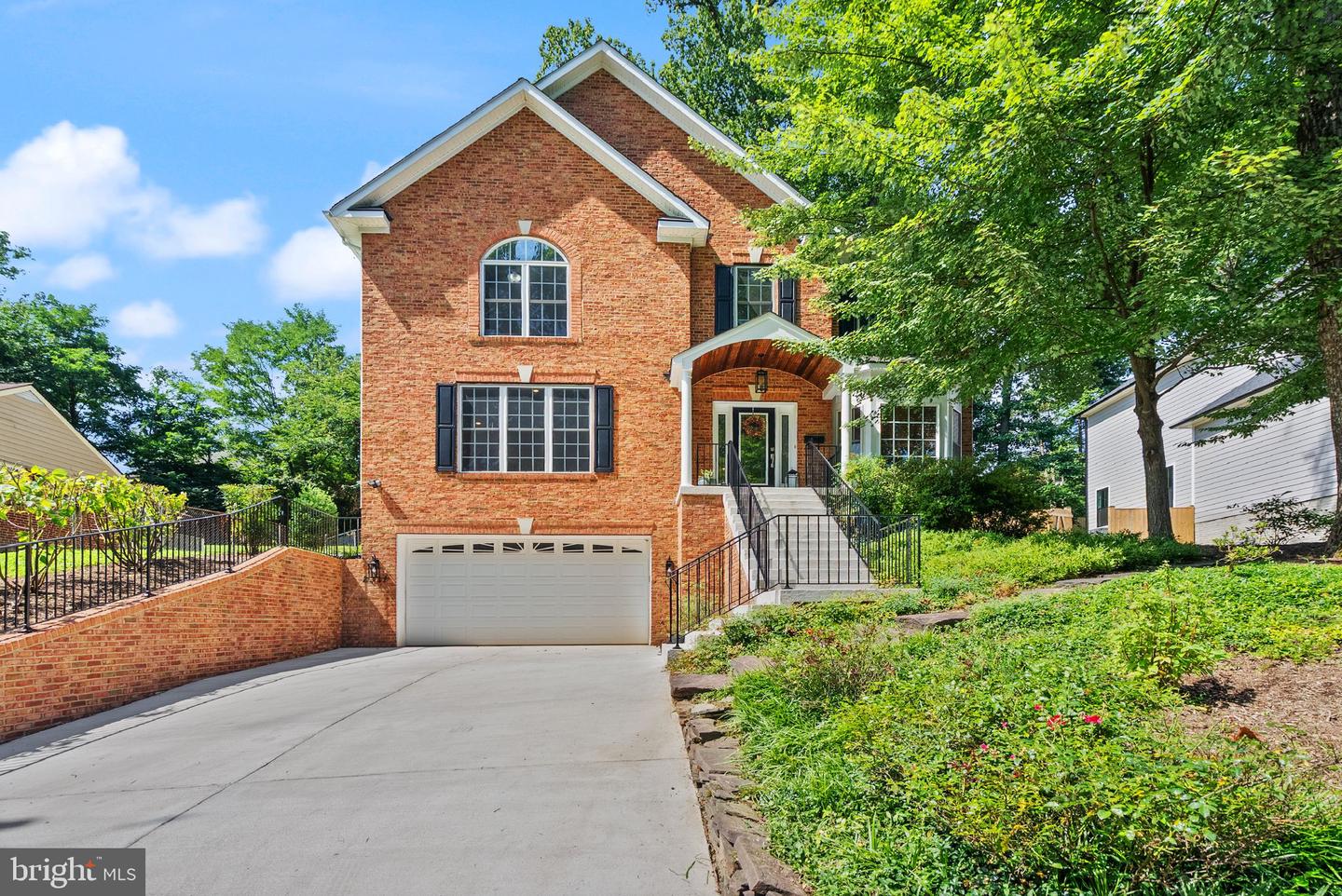 7311 WOODLEY PL, FALLS CHURCH, Virginia 22046, 4 Bedrooms Bedrooms, ,3 BathroomsBathrooms,Residential,For sale,7311 WOODLEY PL,VAFX2257420 MLS # VAFX2257420