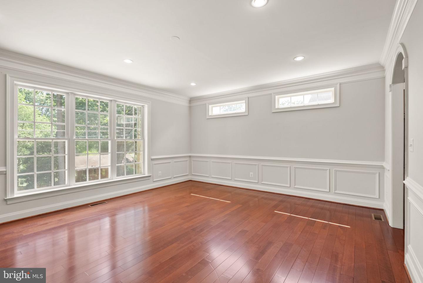 7311 WOODLEY PL, FALLS CHURCH, Virginia 22046, 4 Bedrooms Bedrooms, ,3 BathroomsBathrooms,Residential,For sale,7311 WOODLEY PL,VAFX2257420 MLS # VAFX2257420