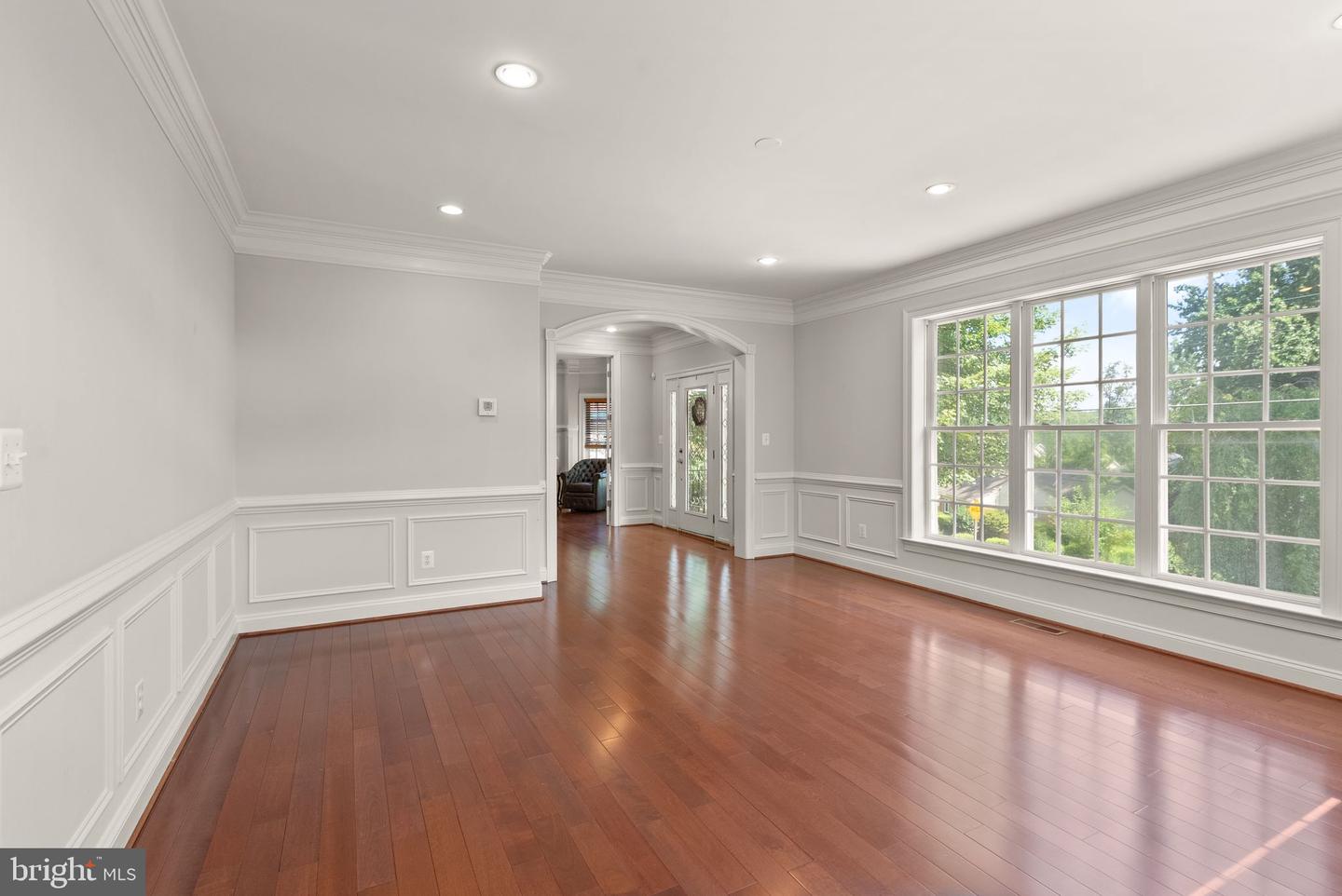 7311 WOODLEY PL, FALLS CHURCH, Virginia 22046, 4 Bedrooms Bedrooms, ,3 BathroomsBathrooms,Residential,For sale,7311 WOODLEY PL,VAFX2257420 MLS # VAFX2257420