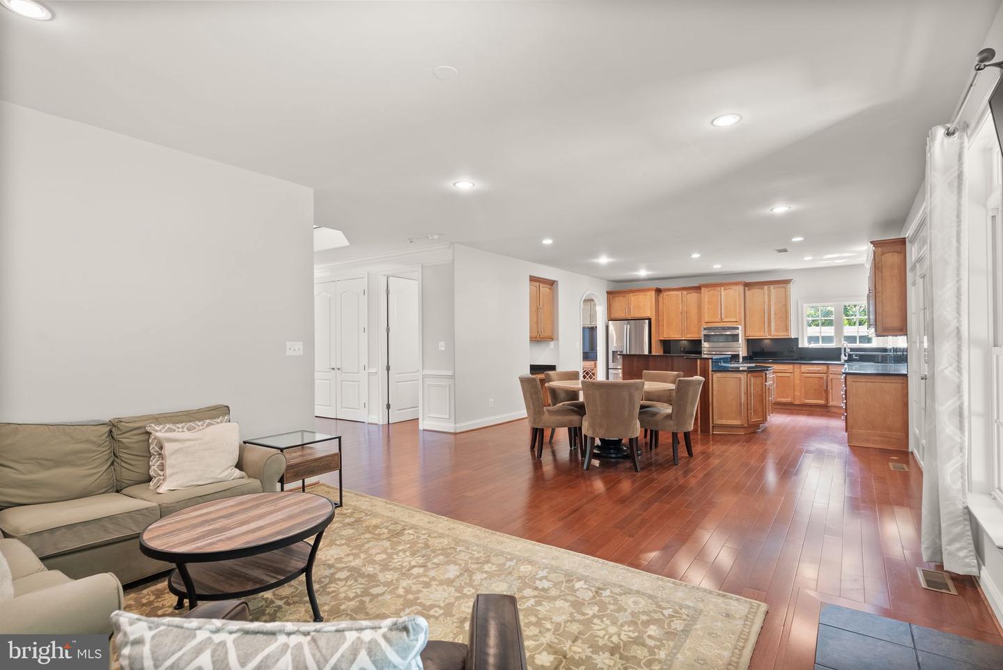 7311 WOODLEY PL, FALLS CHURCH, Virginia 22046, 4 Bedrooms Bedrooms, ,3 BathroomsBathrooms,Residential,For sale,7311 WOODLEY PL,VAFX2257420 MLS # VAFX2257420