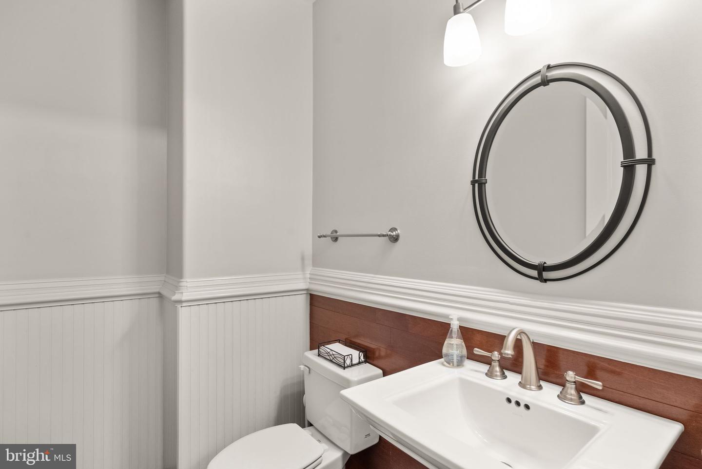 7311 WOODLEY PL, FALLS CHURCH, Virginia 22046, 4 Bedrooms Bedrooms, ,3 BathroomsBathrooms,Residential,For sale,7311 WOODLEY PL,VAFX2257420 MLS # VAFX2257420