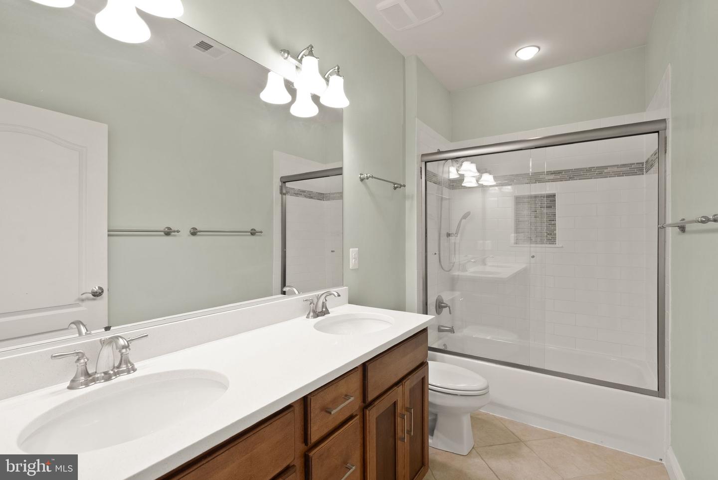7311 WOODLEY PL, FALLS CHURCH, Virginia 22046, 4 Bedrooms Bedrooms, ,3 BathroomsBathrooms,Residential,For sale,7311 WOODLEY PL,VAFX2257420 MLS # VAFX2257420