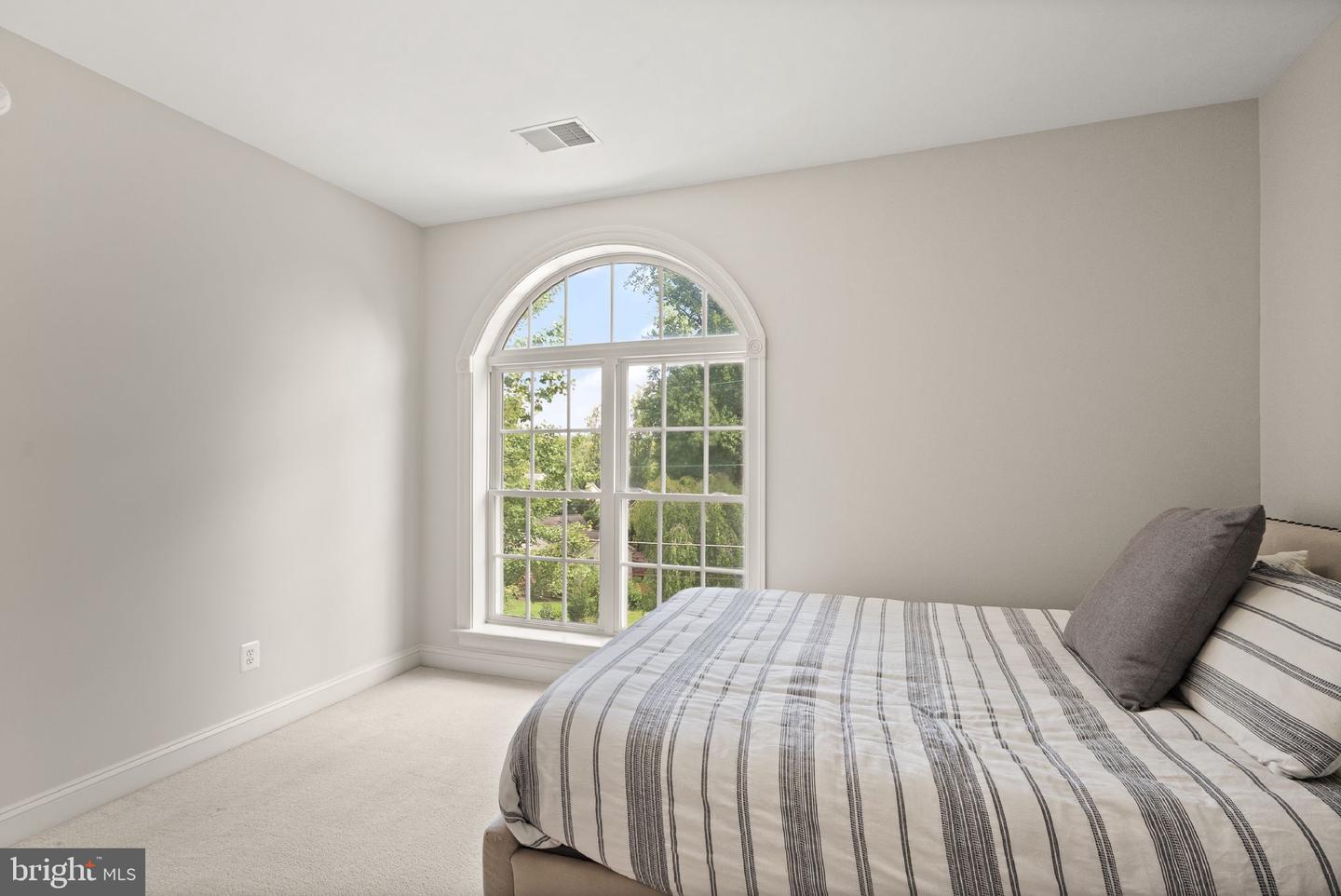 7311 WOODLEY PL, FALLS CHURCH, Virginia 22046, 4 Bedrooms Bedrooms, ,3 BathroomsBathrooms,Residential,For sale,7311 WOODLEY PL,VAFX2257420 MLS # VAFX2257420