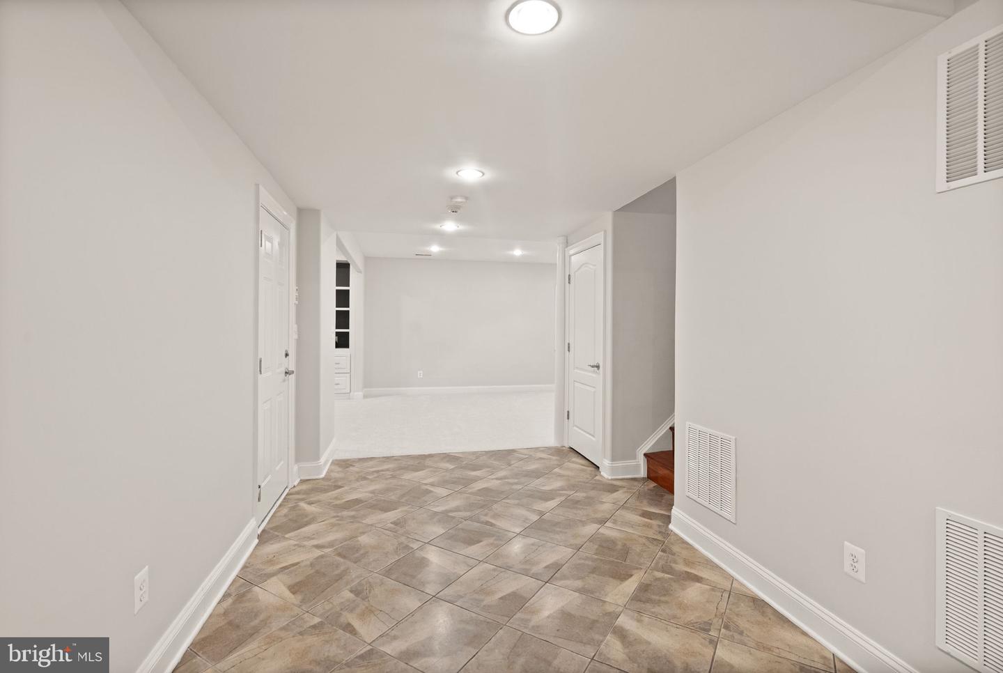 7311 WOODLEY PL, FALLS CHURCH, Virginia 22046, 4 Bedrooms Bedrooms, ,3 BathroomsBathrooms,Residential,For sale,7311 WOODLEY PL,VAFX2257420 MLS # VAFX2257420