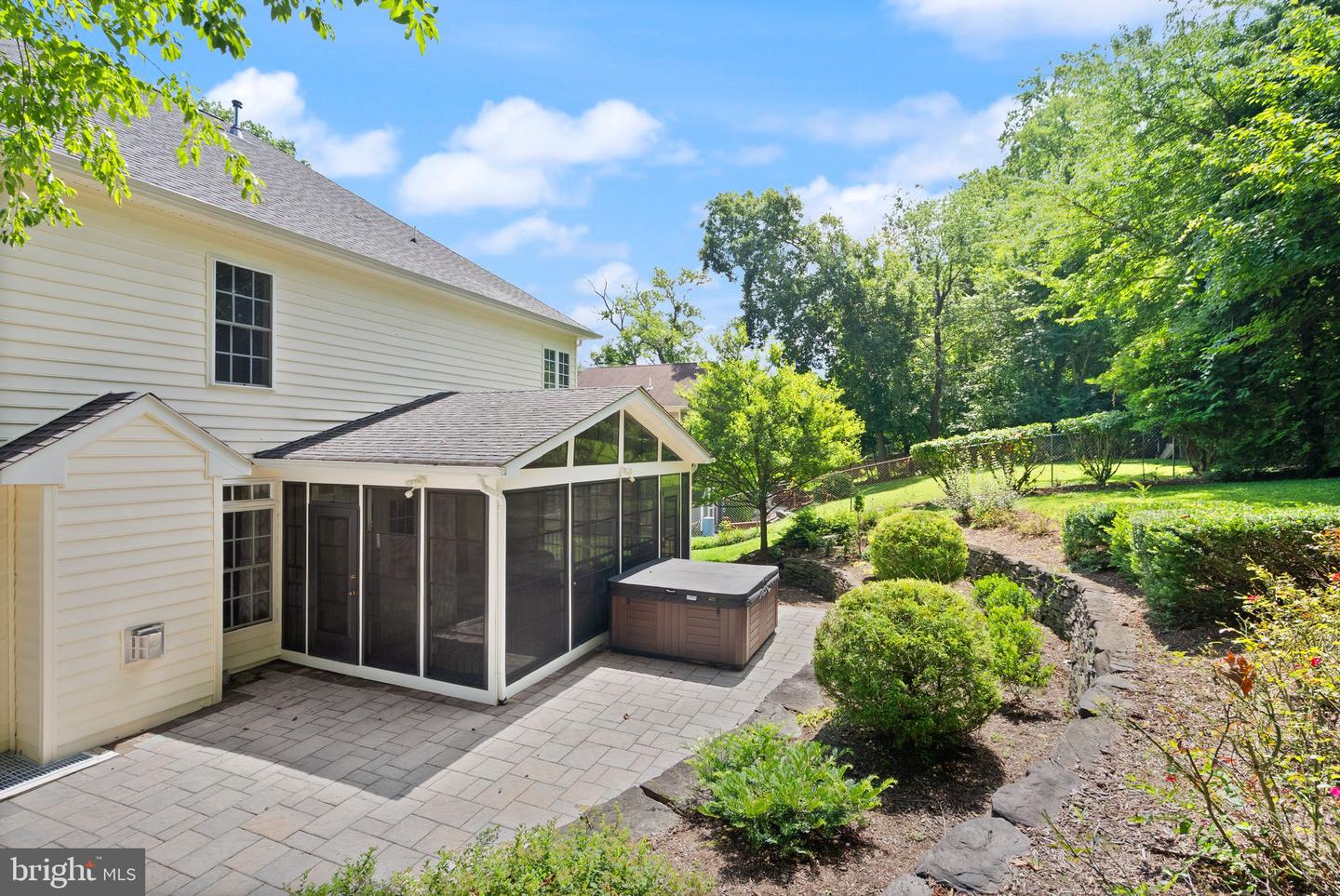 7311 WOODLEY PL, FALLS CHURCH, Virginia 22046, 4 Bedrooms Bedrooms, ,3 BathroomsBathrooms,Residential,For sale,7311 WOODLEY PL,VAFX2257420 MLS # VAFX2257420