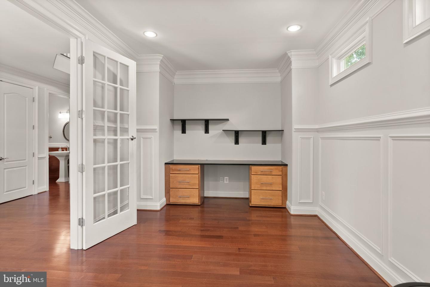 7311 WOODLEY PL, FALLS CHURCH, Virginia 22046, 4 Bedrooms Bedrooms, ,3 BathroomsBathrooms,Residential,For sale,7311 WOODLEY PL,VAFX2257420 MLS # VAFX2257420
