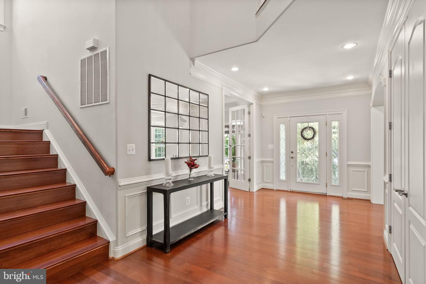 7311 WOODLEY PL, FALLS CHURCH, Virginia 22046, 4 Bedrooms Bedrooms, ,3 BathroomsBathrooms,Residential,For sale,7311 WOODLEY PL,VAFX2257420 MLS # VAFX2257420