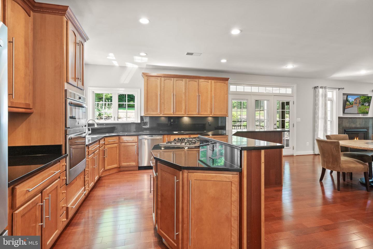 7311 WOODLEY PL, FALLS CHURCH, Virginia 22046, 4 Bedrooms Bedrooms, ,3 BathroomsBathrooms,Residential,For sale,7311 WOODLEY PL,VAFX2257420 MLS # VAFX2257420