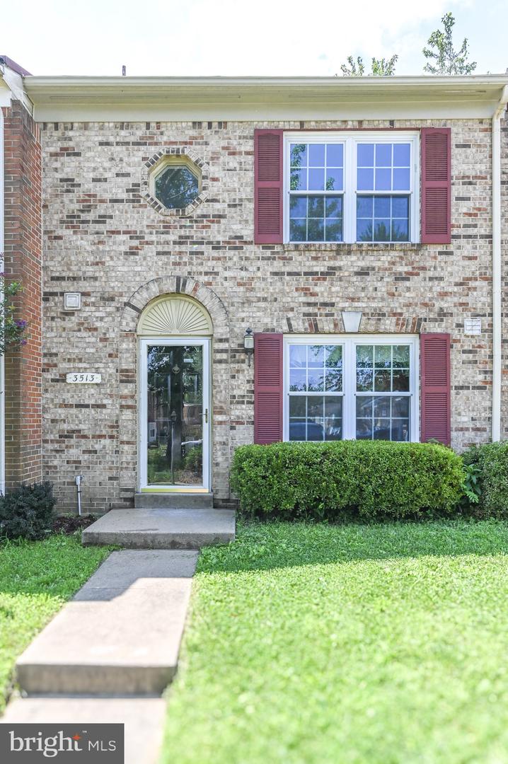 3513 LEGERE CT, WOODBRIDGE, Virginia 22193, 3 Bedrooms Bedrooms, ,2 BathroomsBathrooms,Residential,For sale,3513 LEGERE CT,VAPW2099978 MLS # VAPW2099978
