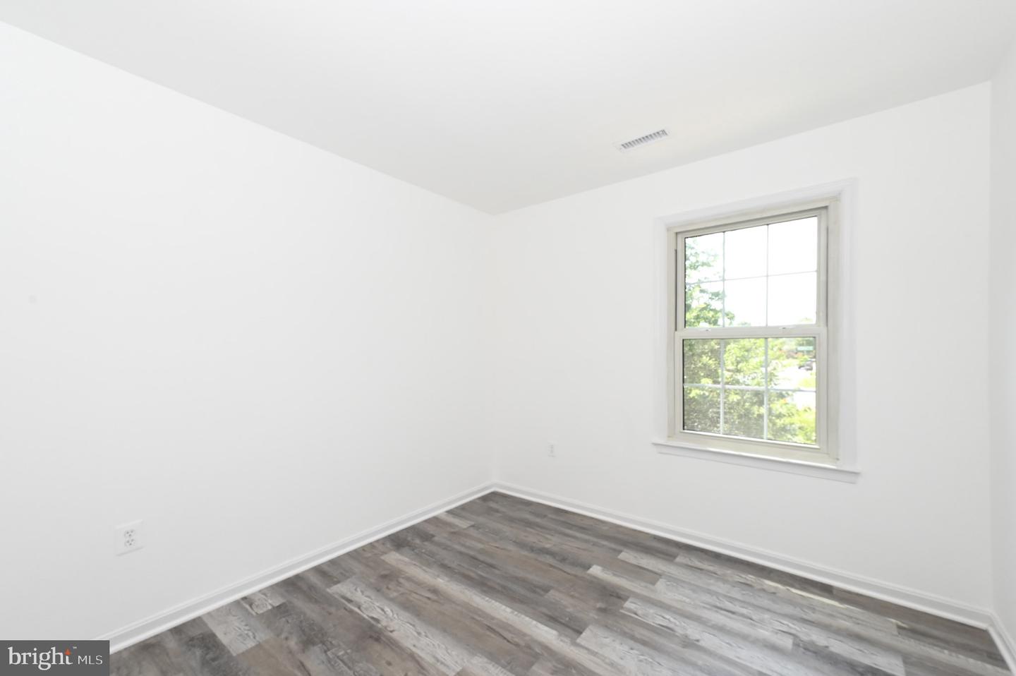 3513 LEGERE CT, WOODBRIDGE, Virginia 22193, 3 Bedrooms Bedrooms, ,2 BathroomsBathrooms,Residential,For sale,3513 LEGERE CT,VAPW2099978 MLS # VAPW2099978
